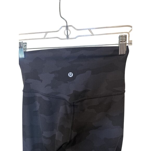 Lululemon Black Camo High-Waisted Leggings Womens Size 4 soft Activewear - Picture 4 of 5